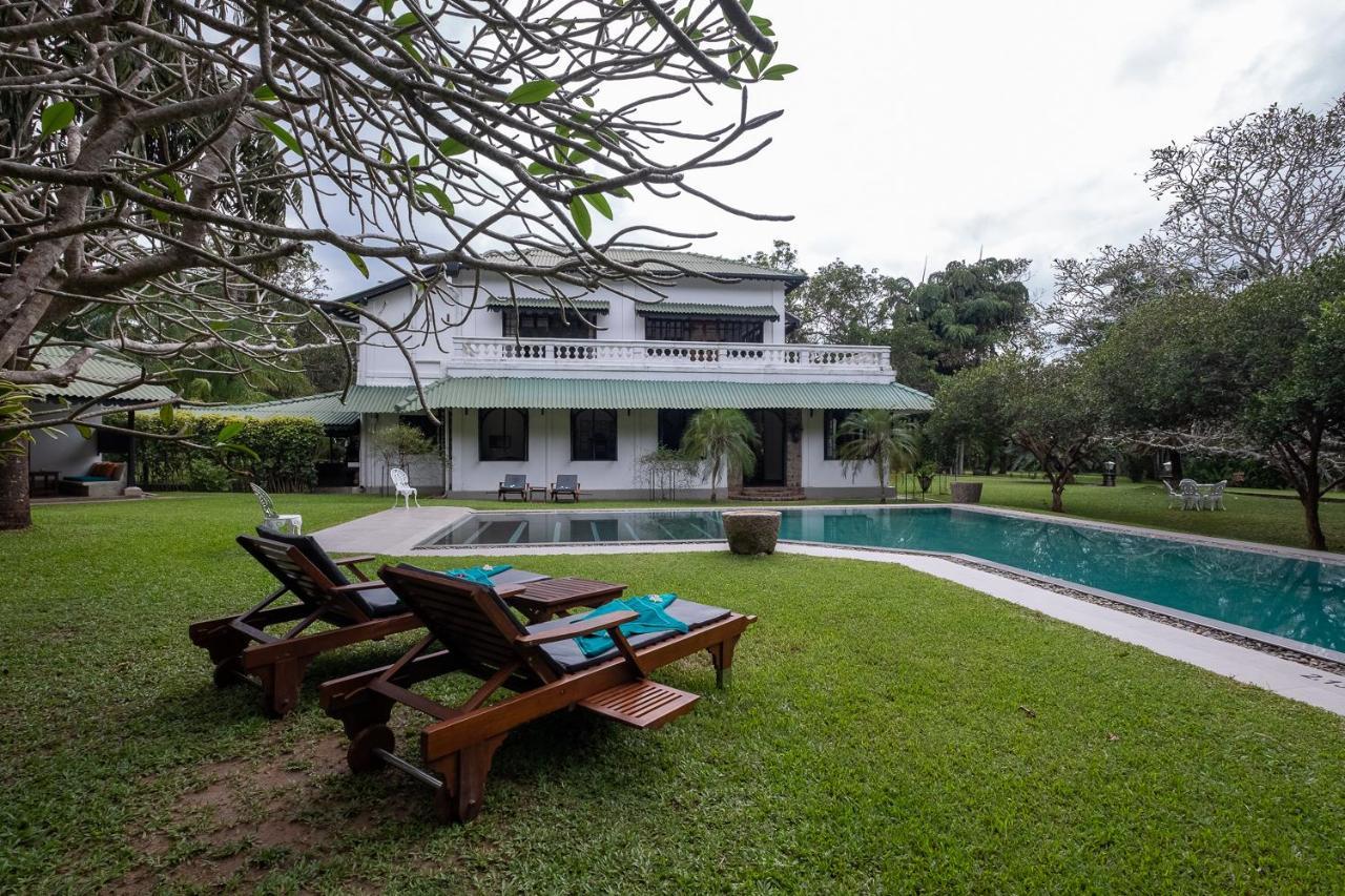 Horathapola Estate Marawila Exterior foto